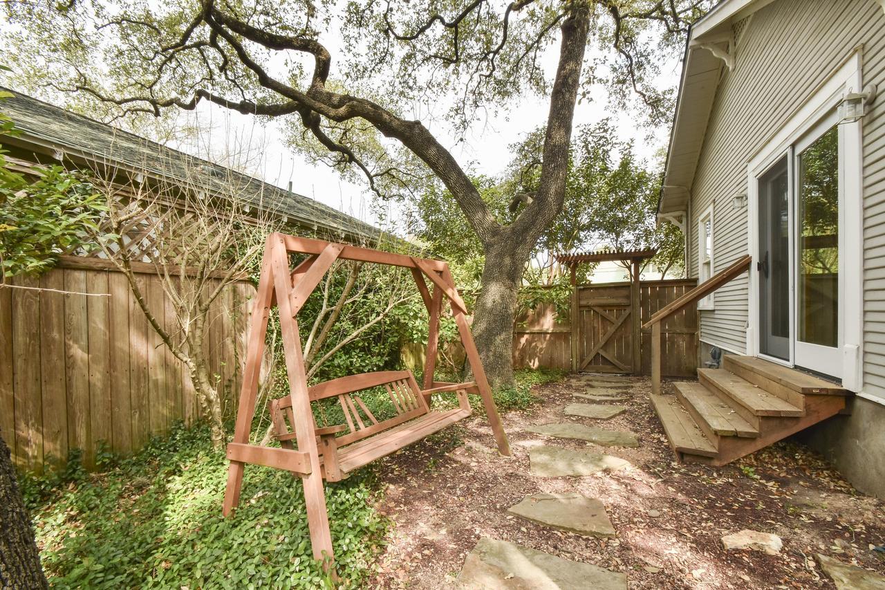 Bouldin Tree Cottage Austin Exterior photo